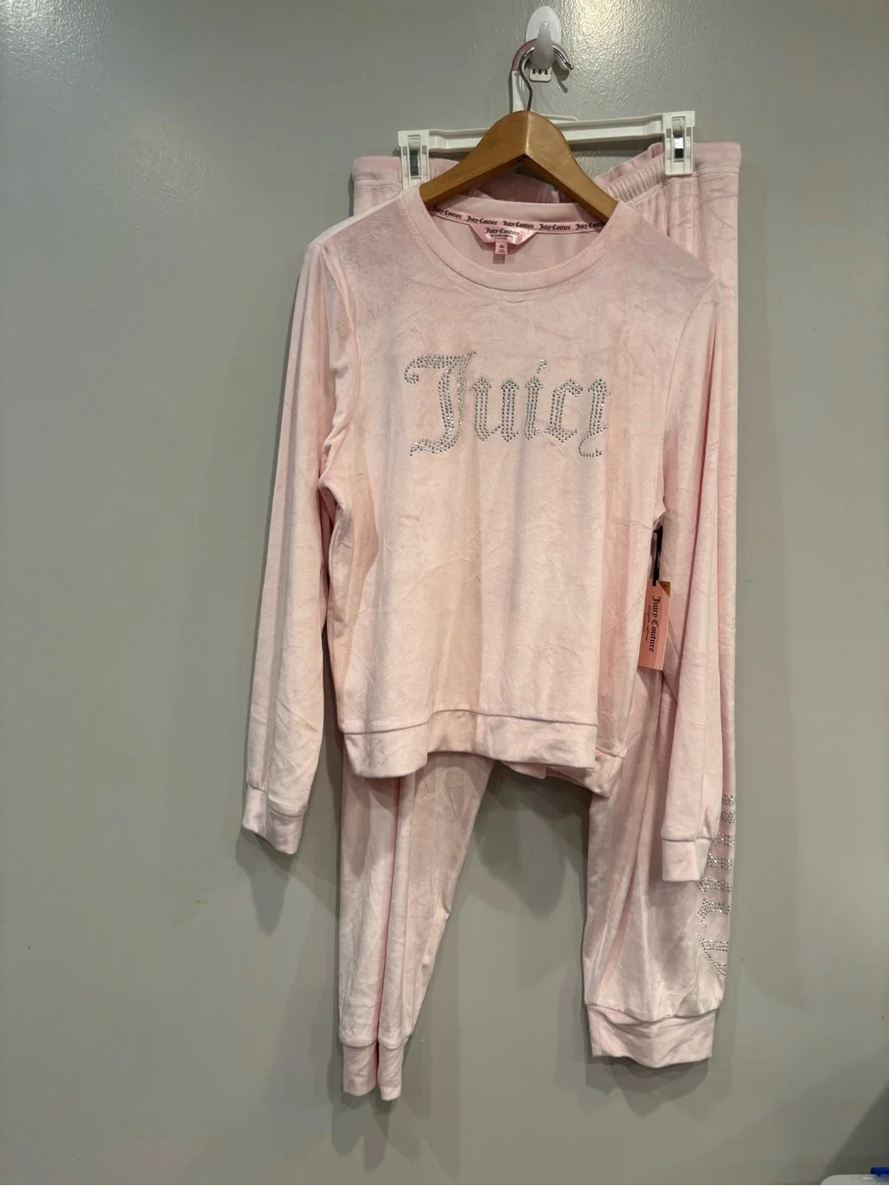 Juicy Couture Light Pink Velvet Fleece 2-Piece Lounge Set with Crystal Logo
